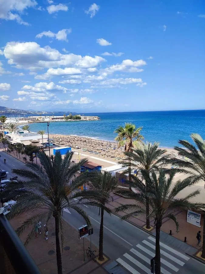 Villa Primera Lineal De Playa En Pleno Centro De Fuengirola